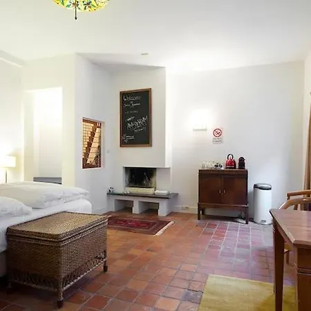 Ground Floor Jordaan Bed & Breakfast 2*
