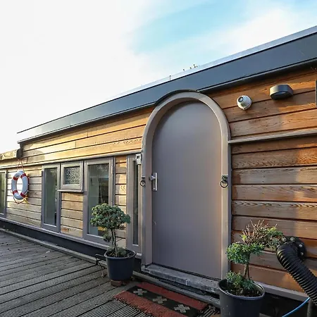 Houseboat Little Amstel Båthotell *
