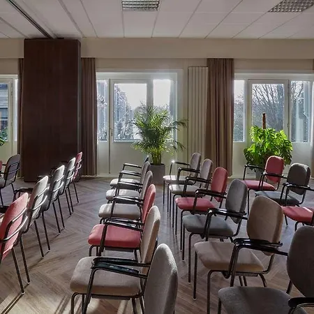 Park Centraal Amsterdam, Part Of Sircle Collection Hotel 4*