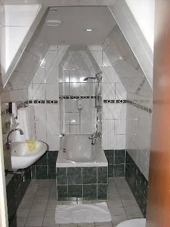 Luxer Hotel 3*