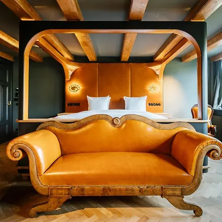 Boutique The Noblemen Hotel