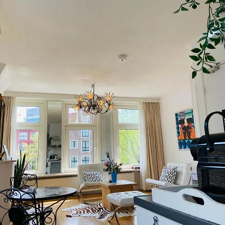 La Vie En Rose Centre Bed & Breakfast Amsterdam