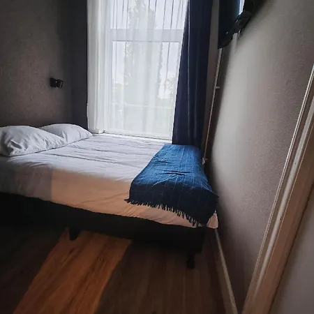 Vondel Garden - Digital Access Hotel
