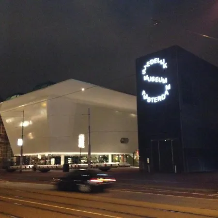 Le Quartier Sonang Amesterdão