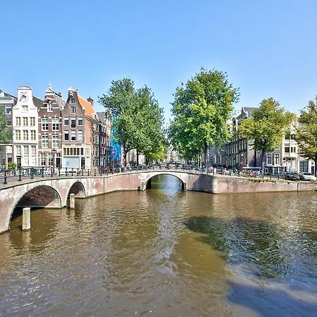 Blossom 2* Amsterdam