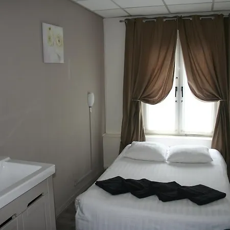 Budget Barbacan Hotel 2*