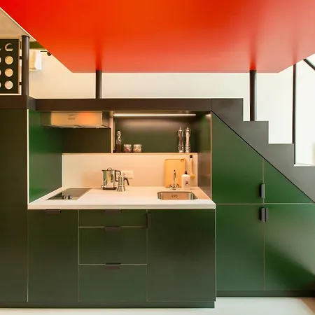 Volkshotel Hotel 3*