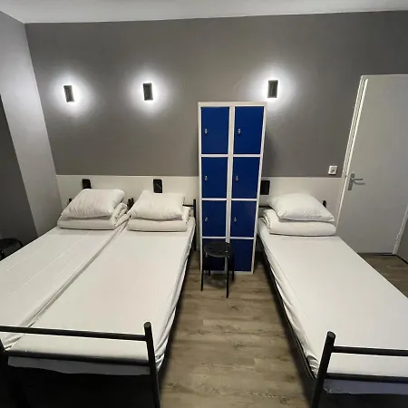 Hostel Xplore *