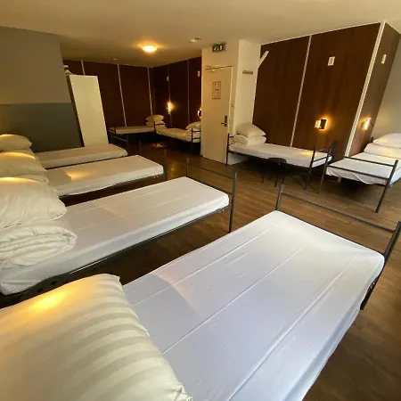 Hostel Xplore *