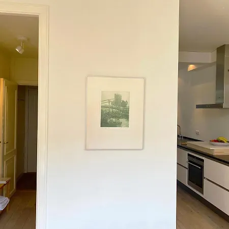The Canalview Retreat 2* Amsterdam