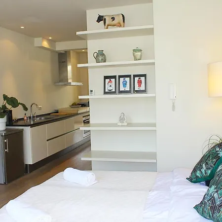 The Canalview Retreat Guest house 2*