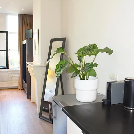 The Canalview Retreat Amsterdam
