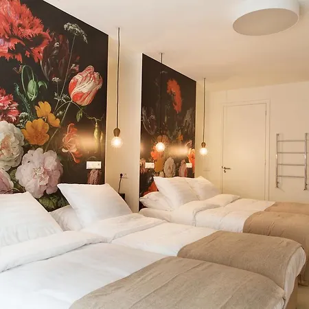Marnix360apartments The Mansion アパートホテル 2*
