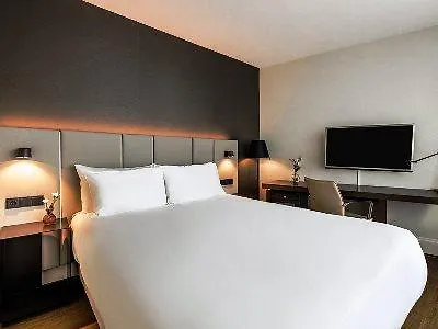 Nh Caransa Hotel 4*