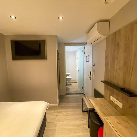 Hotel Joy 3*
