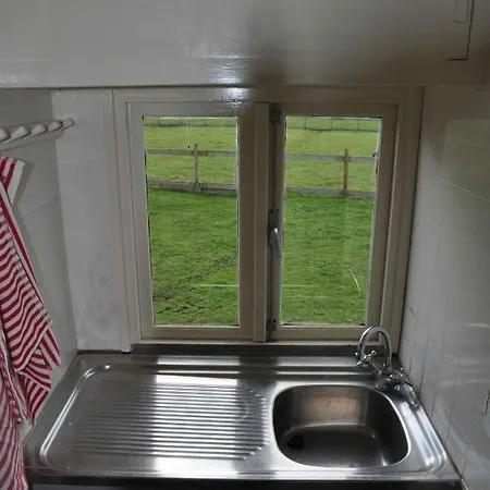 Gypsy Waggon - A On Wheels *