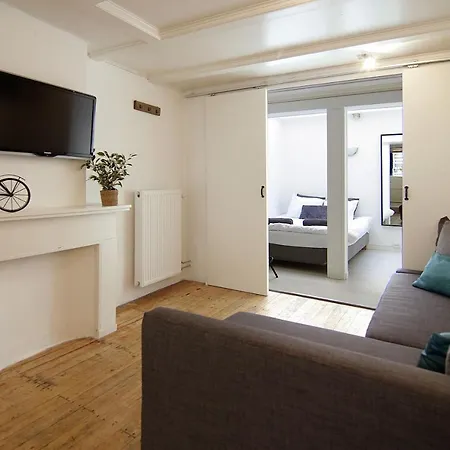 Cosy Right In The Center With Airco! Bed & Breakfast Amsterdam