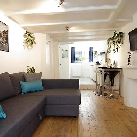 Cosy Right In The Center With Airco! Bed & Breakfast Amsterdam