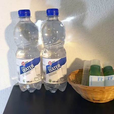 Adolesce أمستردام