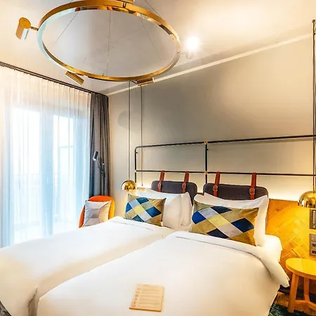 Four Elements Hotel