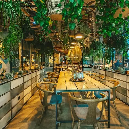 Four Elements Hotel