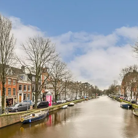 Spiegelgracht With Canal View Frühstückspension