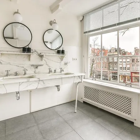 Spiegelgracht With Canal View Couette-café