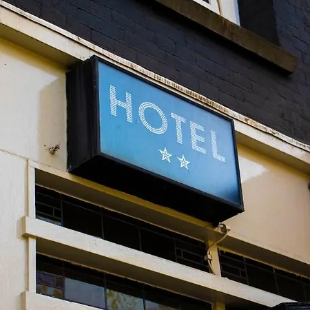 Onefam Amstel Hostel *