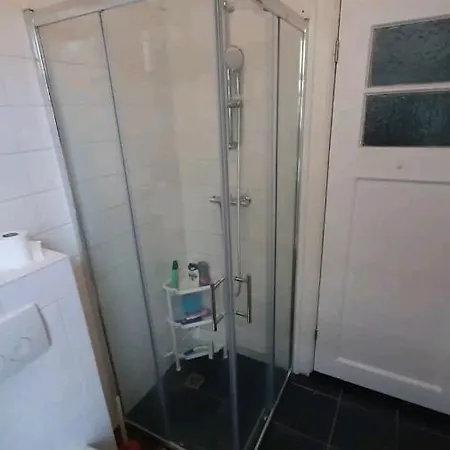 Homestay Nicole, Not For Parties, Not A Hotel, With Shared Bathroom, No Kitchen *