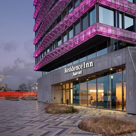 By Marriott Houthavens 4* Amsterdam