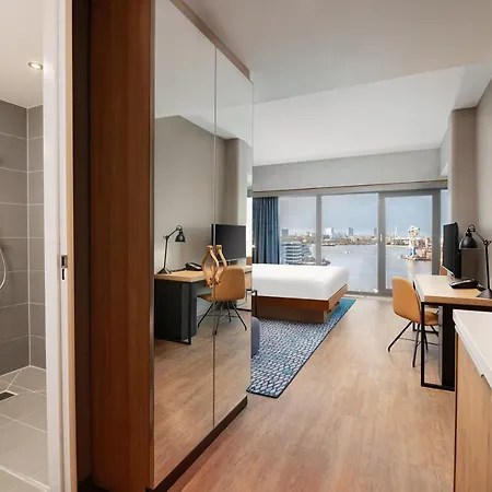 By Marriott Houthavens 4*