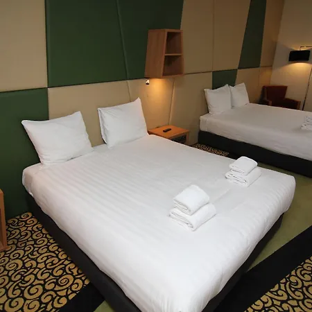 Savoy 4*