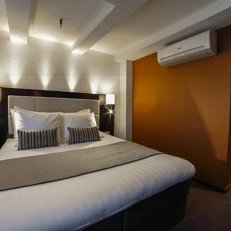 Mansion Hotel