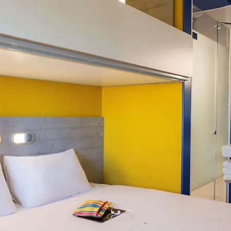 Ibis Budget Amsterdam Airport Hotel 2*