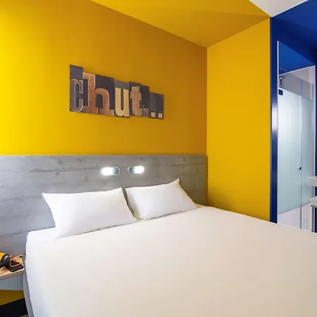 Ibis Budget Amsterdam Airport Hotel 2*