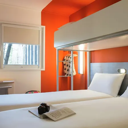 Ibis Budget Amsterdam Airport Hotel 2*