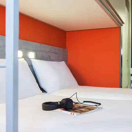 Hotel Ibis Budget Amsterdam Airport 2*