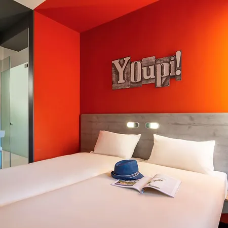 Ibis Budget Amsterdam Airport 2*