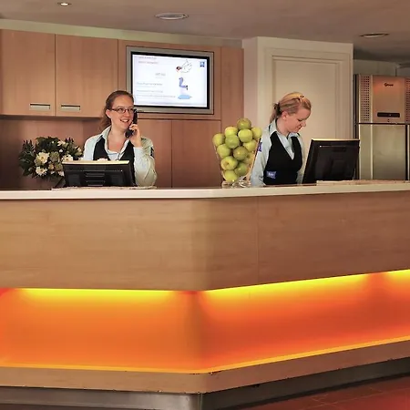 Ibis Budget Amsterdam Airport 2*