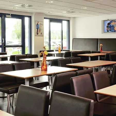 Ibis Budget Amsterdam Airport 2*