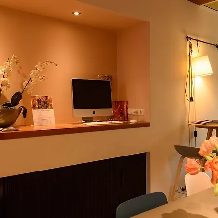 The Neighbour's Magnolia 3* Amsterdam