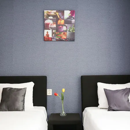Hotel Flipper 2*