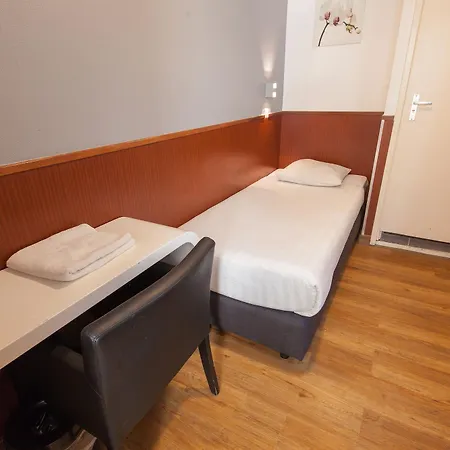Travel Hotel