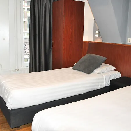 Travel Hotel
