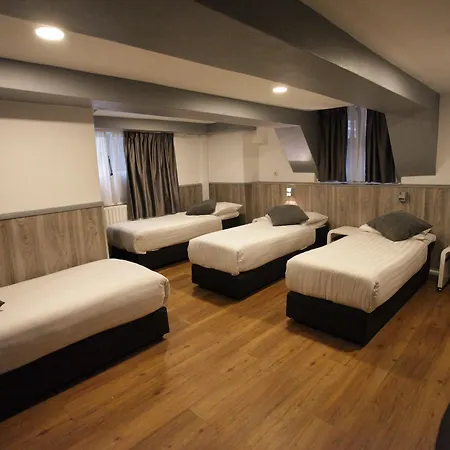 Travel Hotel