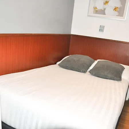 Hotel Travel 2*