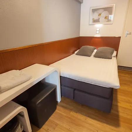 Hotel Travel