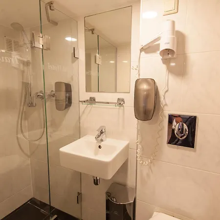 Hotel Travel 2*