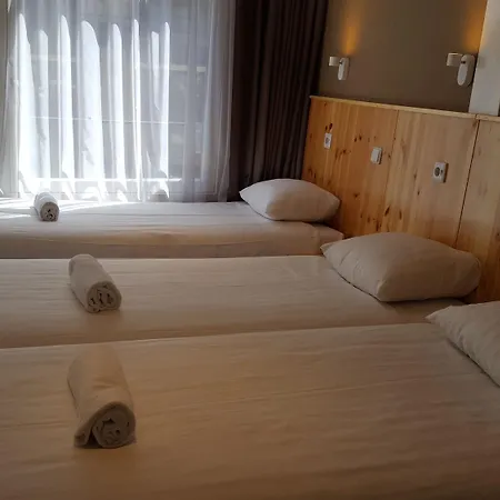 Hotel Old Quarter 2*