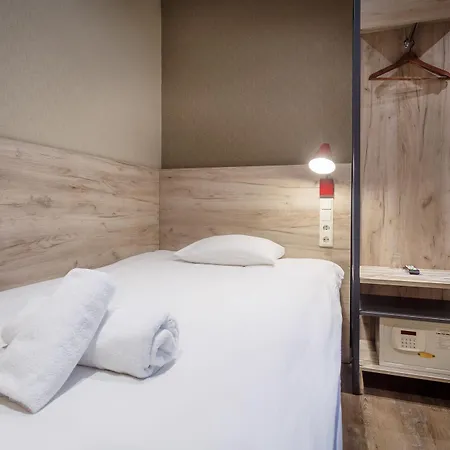 Downtown Hotel 2*